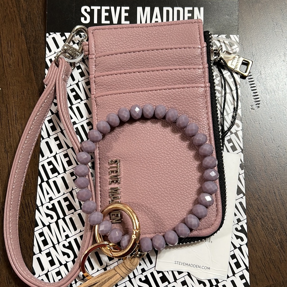 Steve Madden Zip Around CardCase Wristlet & keychain